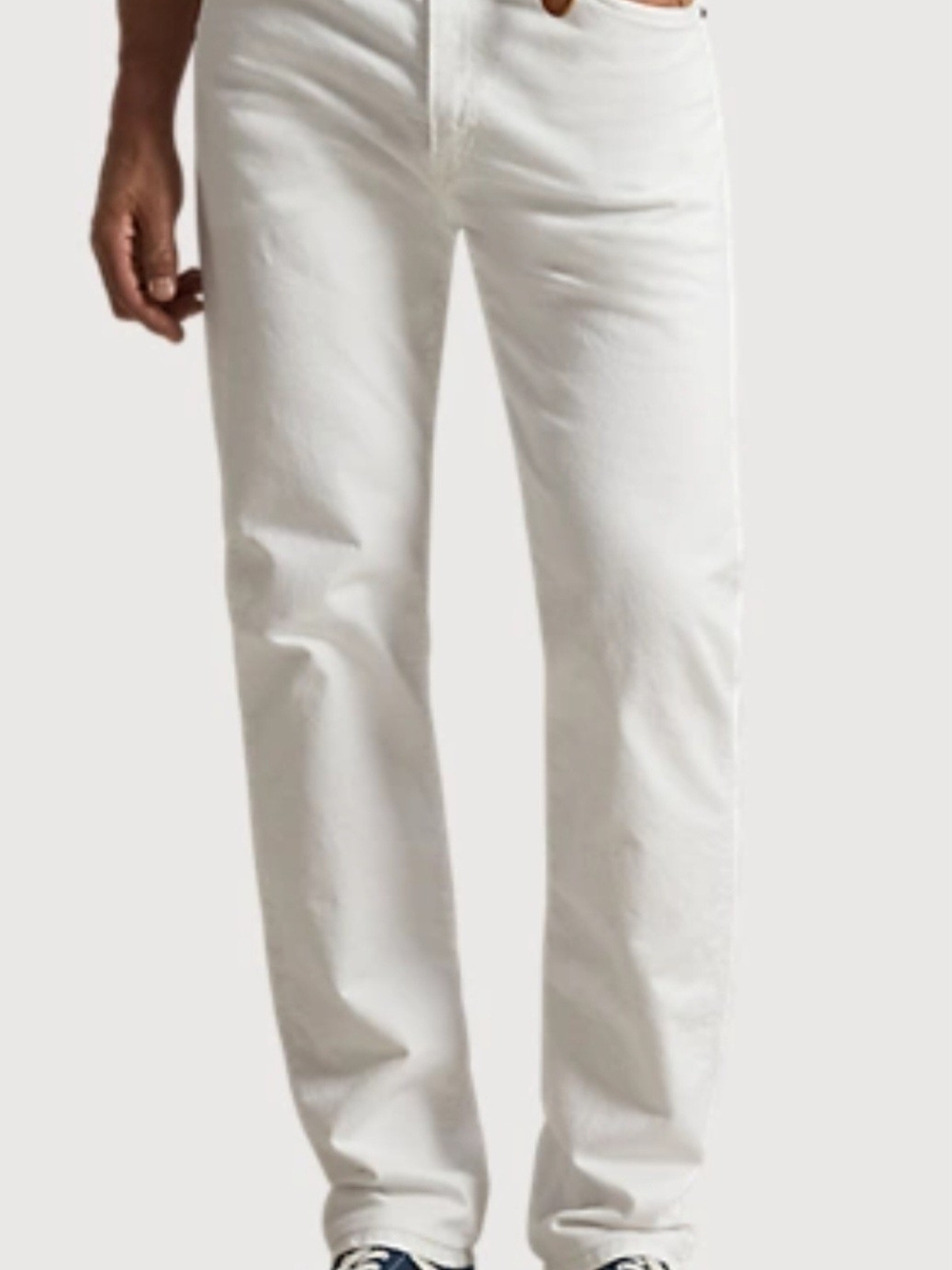 Zara Men's White Relaxed Straight-Leg Pants.